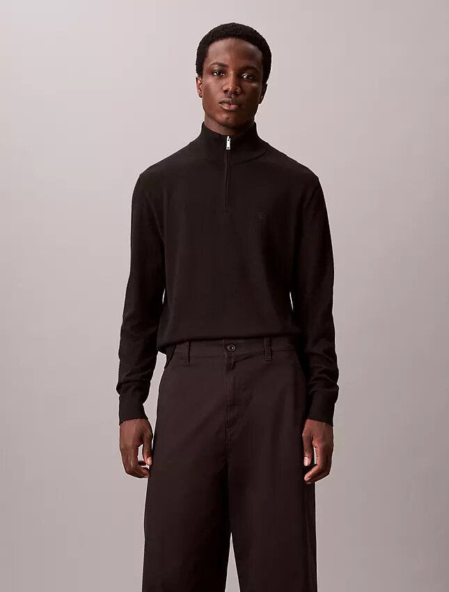 Pantalon chino ample en sergé de coton Cotton Stretch Pantalon chino ample en sergé de coton Cotton Stretch