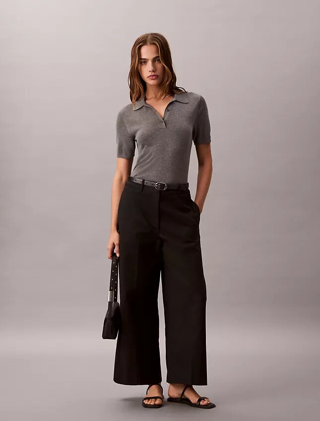 Pantalon chino court à jambes larges Pantalon chino court à jambes larges