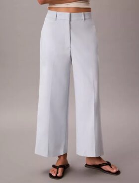 Pantalon chino court à jambes larges