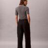 Pantalon chino court à jambes larges Pantalon chino court à jambes larges