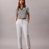 Pantalon chino droit en Cotton Stretch Pantalon chino droit en Cotton Stretch