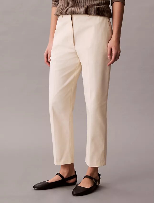 Pantalon chino droit en Cotton Stretch Pantalon chino droit en Cotton Stretch