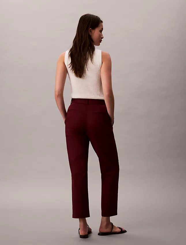 Pantalon chino droit en Cotton Stretch Pantalon chino droit en Cotton Stretch