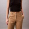 Pantalon chino droit en Cotton Stretch Pantalon chino droit en Cotton Stretch