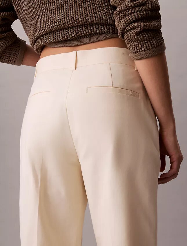 Pantalon chino droit en Cotton Stretch Pantalon chino droit en Cotton Stretch