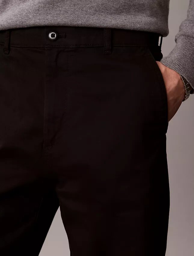 Pantalon chino droit en Cotton Stretch 90S Pantalon chino droit en Cotton Stretch 90S