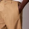 Pantalon chino droit en Cotton Stretch 90S Pantalon chino droit en Cotton Stretch 90S