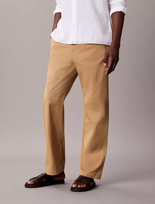 Pantalon chino droit en Cotton Stretch 90S Pantalon chino droit en Cotton Stretch 90S