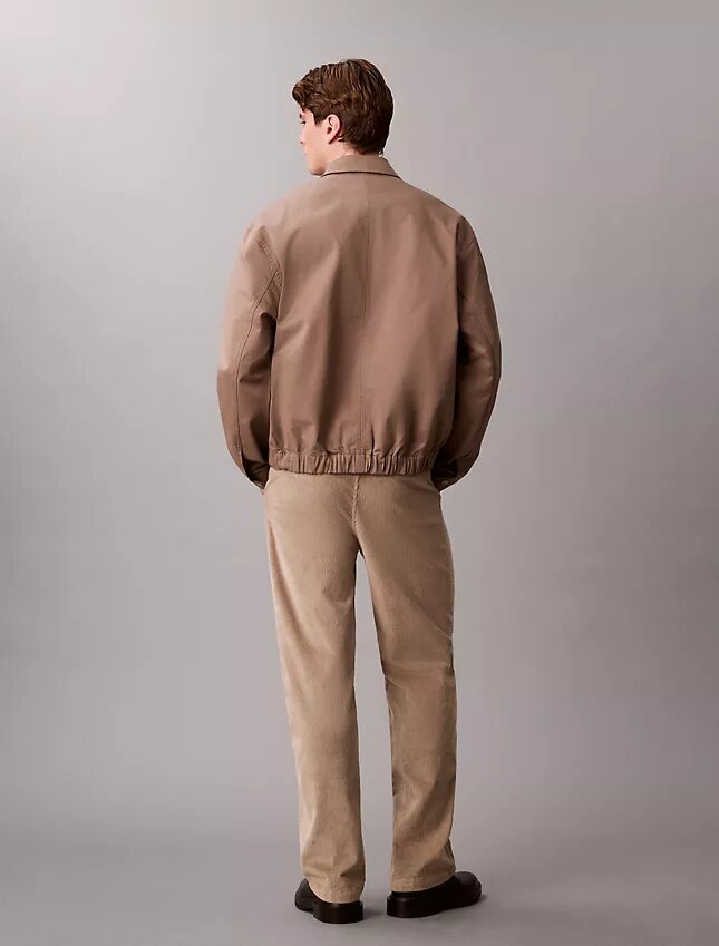 Pantalon chino droit en velours côtelé style années 90 Pantalon chino droit en velours côtelé style années 90