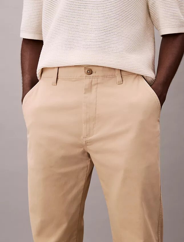 Pantalon chino droit standard Pantalon chino droit standard