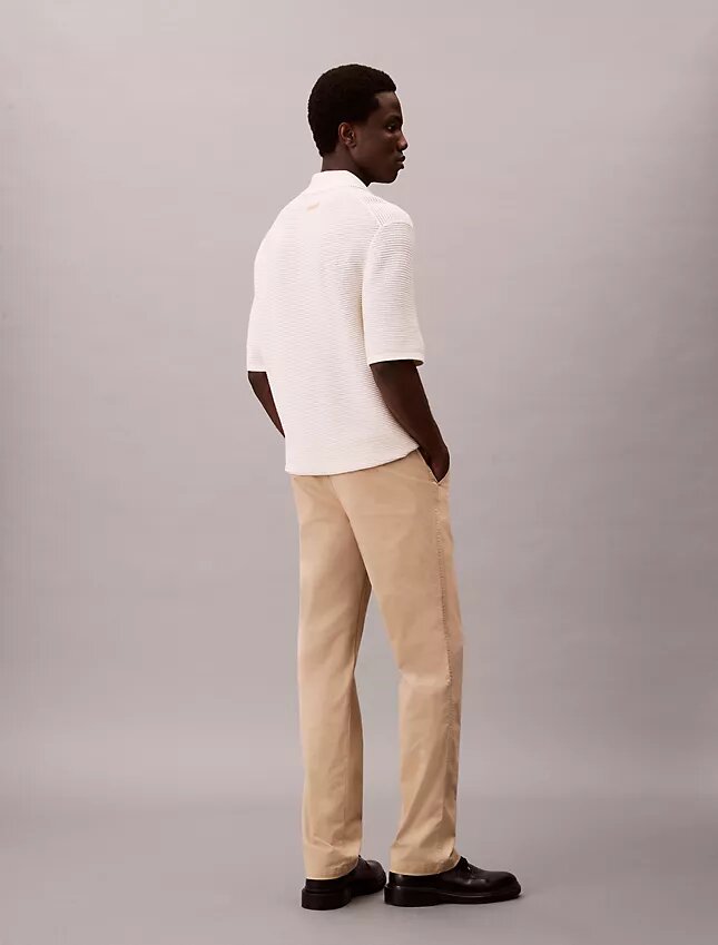 Pantalon chino droit standard Pantalon chino droit standard