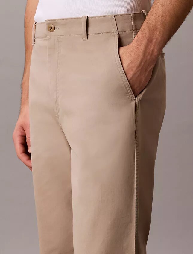 Pantalon chino droit style années 90 Pantalon chino droit style années 90