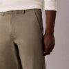 Pantalon chino droit style années 90 Pantalon chino droit style années 90