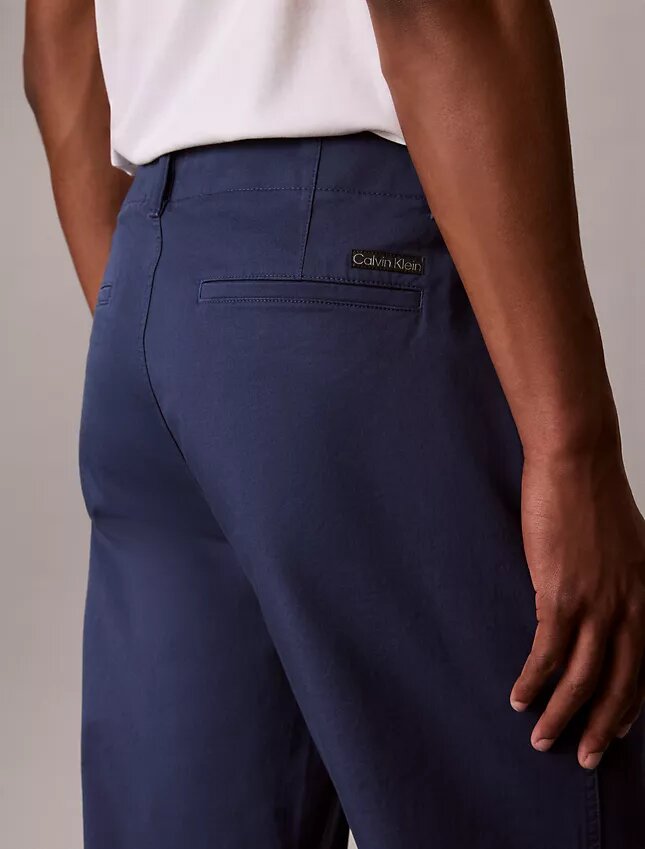 Pantalon chino droit style années 90 Pantalon chino droit style années 90