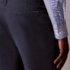 Pantalon chino droit style années 90 Pantalon chino droit style années 90