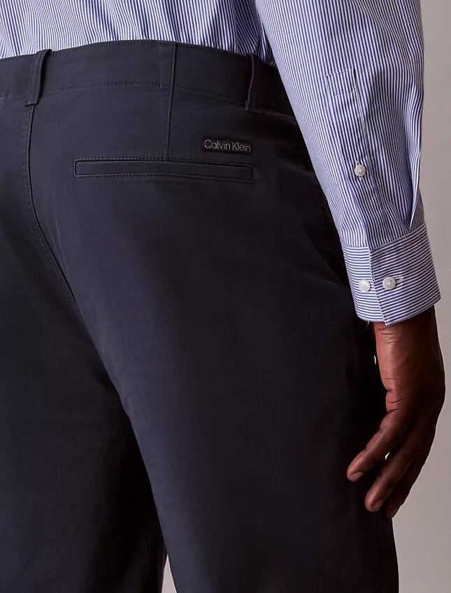 Pantalon chino droit style années 90 Pantalon chino droit style années 90