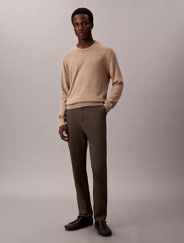 Pantalon chino slim en satin de coton Pantalon chino slim en satin de coton