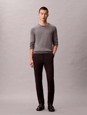 Pantalon chino slim en satin de coton