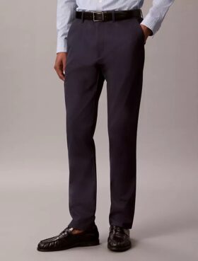 Pantalon chino slim en satin de coton
