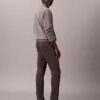 Pantalon chino slim en satin de coton Pantalon chino slim en satin de coton