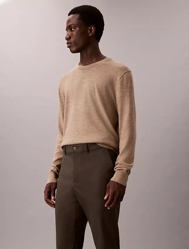 Pantalon chino slim en satin de coton Pantalon chino slim en satin de coton