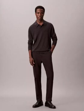 Pantalon chino slim fuselé en satin de coton