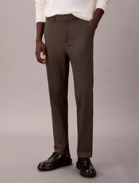 Pantalon chino slim fuselé en satin de coton