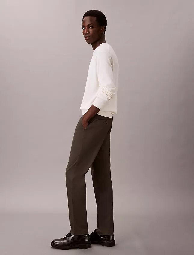 Pantalon chino slim fuselé en satin de coton Pantalon chino slim fuselé en satin de coton