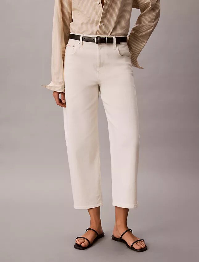 Pantalon court à jambes évasées Pantalon court à jambes évasées