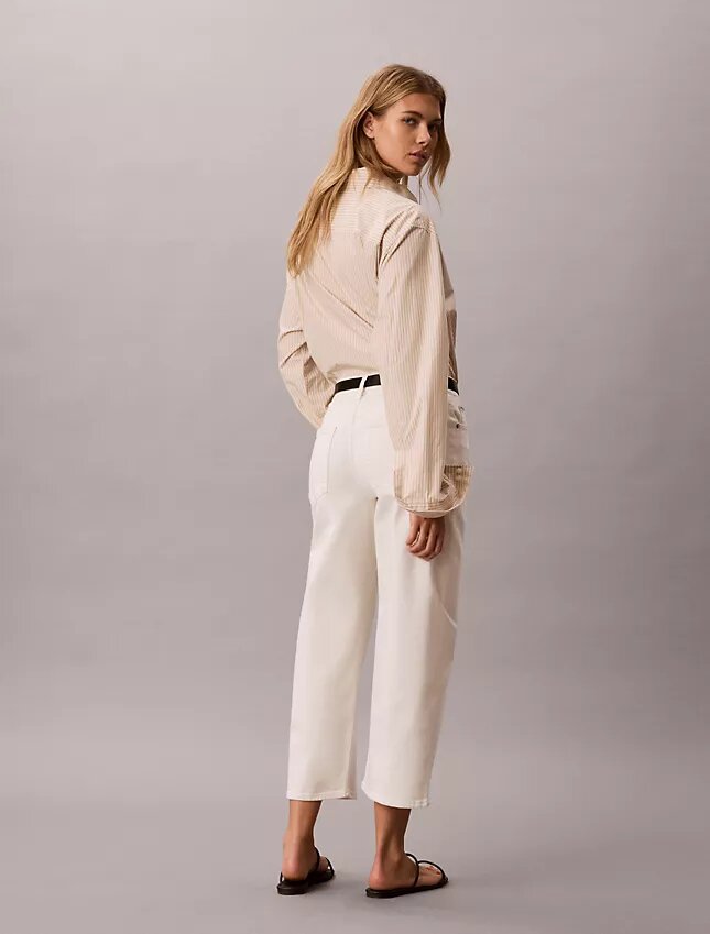 Pantalon court à jambes évasées Pantalon court à jambes évasées