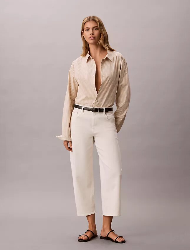 Pantalon court à jambes évasées Pantalon court à jambes évasées