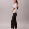 Pantalon court évasé en ponte Pantalon court évasé en ponte