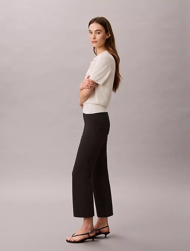 Pantalon court évasé en ponte Pantalon court évasé en ponte