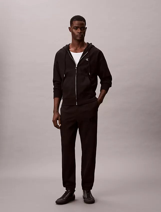 Pantalon de jogging avec patch Monogram en molleton Pantalon de jogging avec patch Monogram en molleton