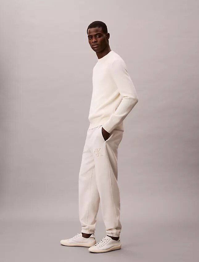 Pantalon de jogging avec patch Monogram en molleton Pantalon de jogging avec patch Monogram en molleton