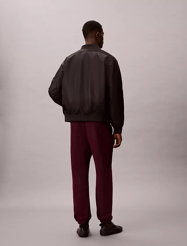 Pantalon de jogging avec patch Monogram en molleton Pantalon de jogging avec patch Monogram en molleton