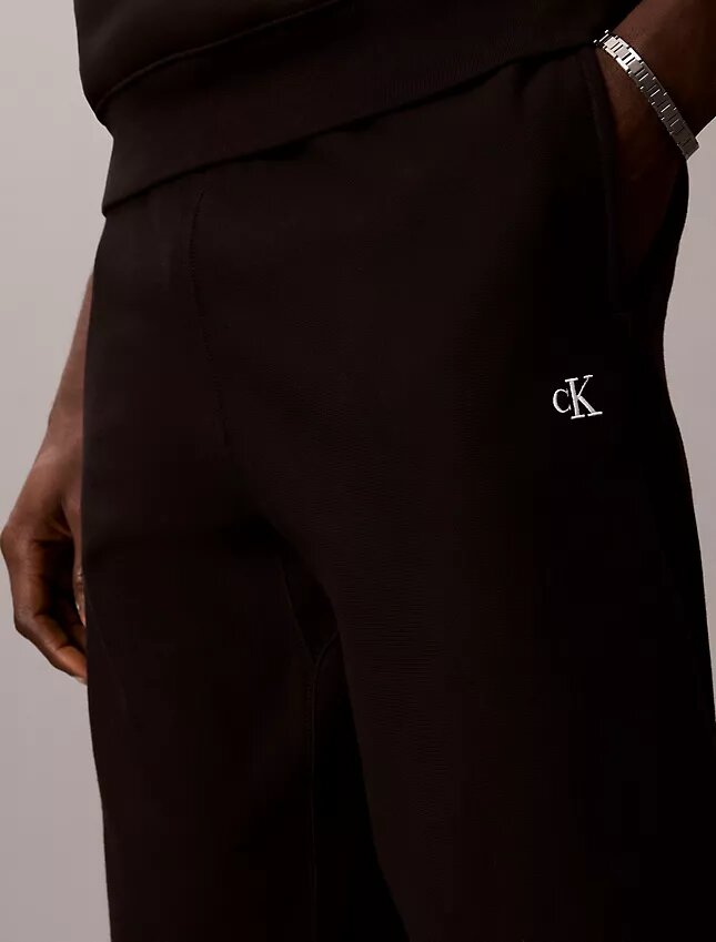 Pantalon de jogging en molleton haut de gamme Pantalon de jogging en molleton haut de gamme