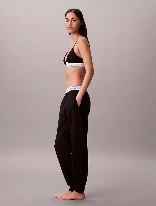 Pantalon de jogging en tissu éponge moderne Pantalon de jogging en tissu éponge moderne