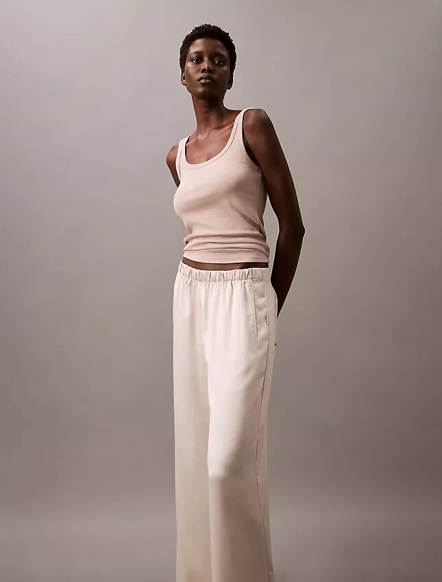 Pantalon de nuit en satin à jambes larges Pantalon de nuit en satin à jambes larges
