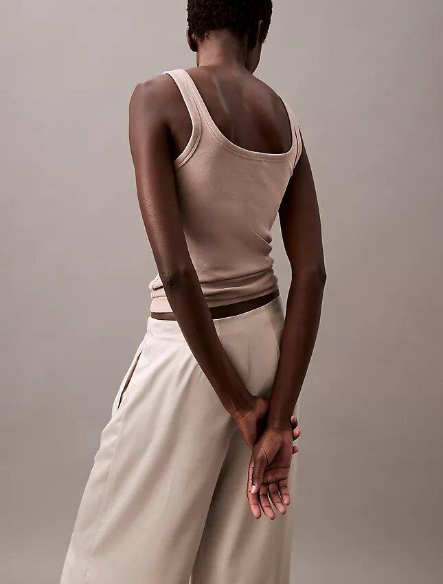 Pantalon de nuit en satin à jambes larges Pantalon de nuit en satin à jambes larges