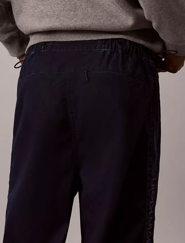 Pantalon de survêtement en denim indigo léger Pantalon de survêtement en denim indigo léger
