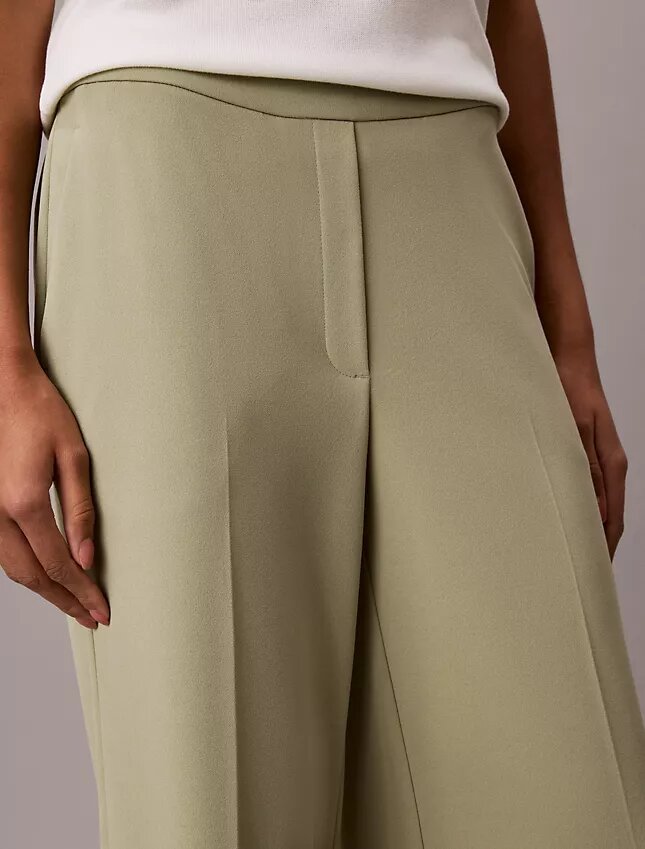 Pantalon de voyage en crêpe extensible Pantalon de voyage en crêpe extensible