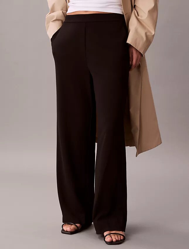 Pantalon de voyage en crêpe extensible Pantalon de voyage en crêpe extensible