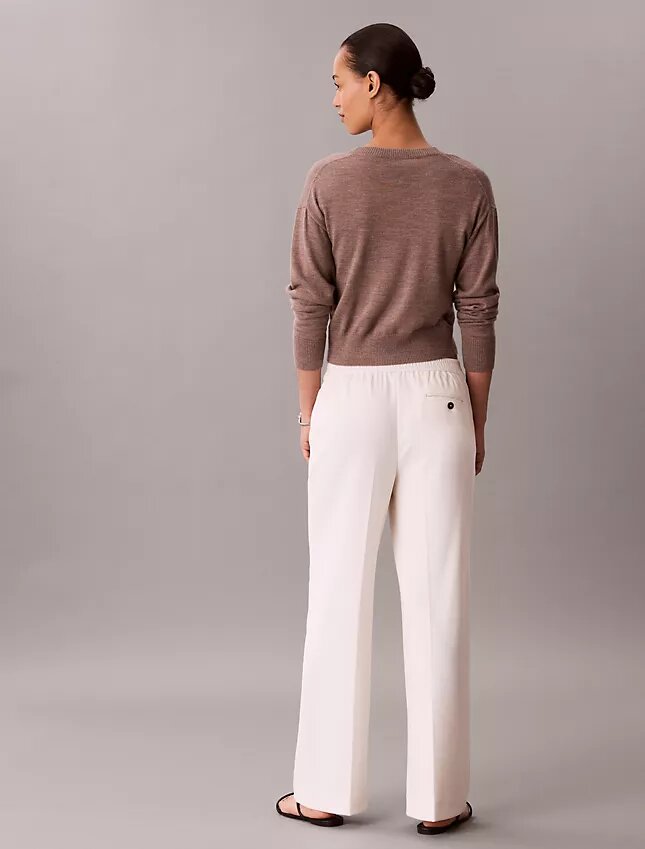 Pantalon de voyage en crêpe extensible Pantalon de voyage en crêpe extensible