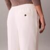 Pantalon de voyage en crêpe extensible Pantalon de voyage en crêpe extensible
