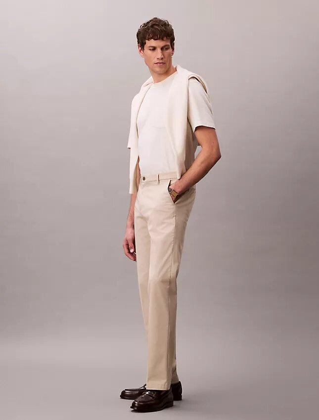 Pantalon droit en Cotton Stretch Pantalon droit en Cotton Stretch