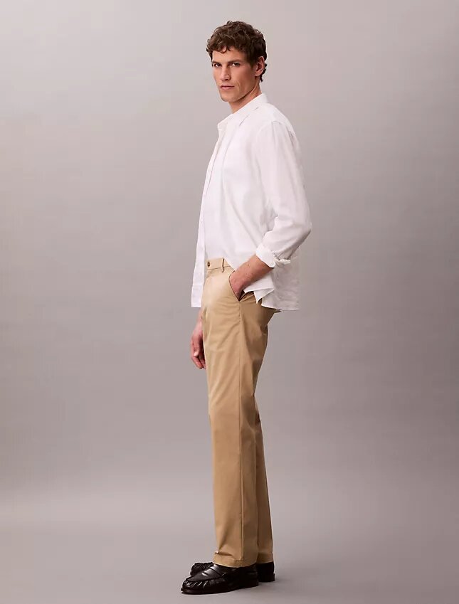 Pantalon droit en Cotton Stretch Pantalon droit en Cotton Stretch