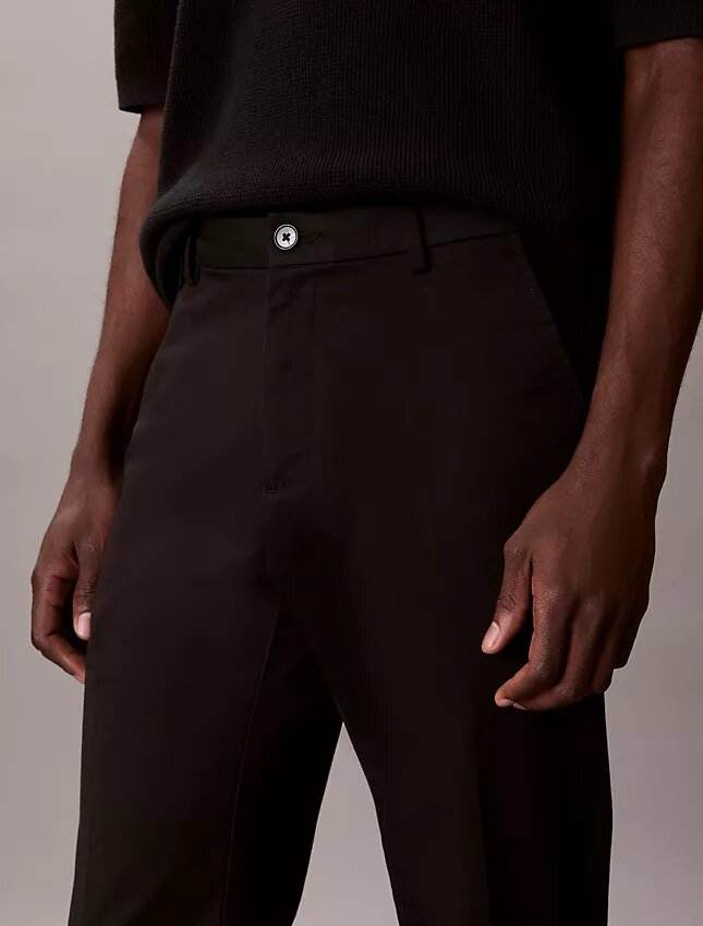 Pantalon droit en Cotton Stretch Pantalon droit en Cotton Stretch