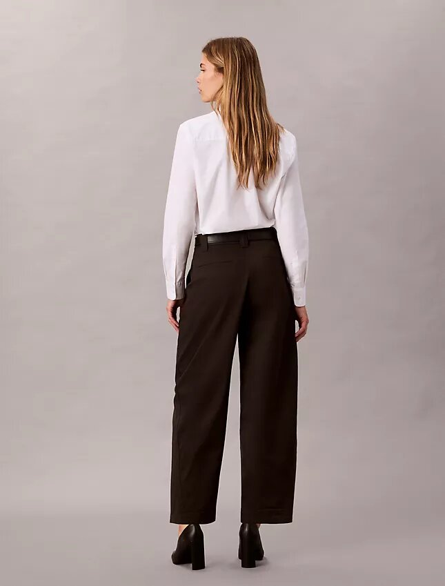 Pantalon droit en sergé de coton Cotton Stretch Pantalon droit en sergé de coton Cotton Stretch