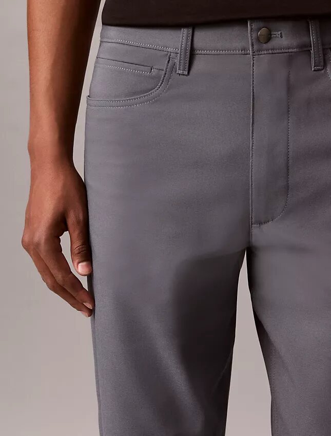 Pantalon droit standard extensible à 5 poches Pantalon droit standard extensible à 5 poches